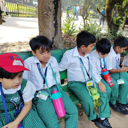 Traversing through the fauna! (Alipore Zoological Garden)