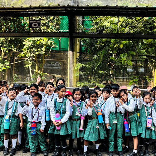 Traversing through the fauna! (Alipore Zoological Garden)