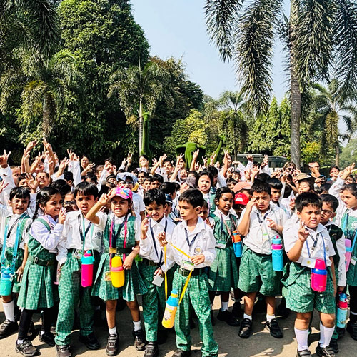 Traversing through the fauna! (Alipore Zoological Garden)