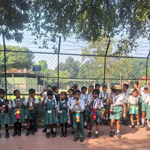 Traversing through the fauna! (Alipore Zoological Garden)